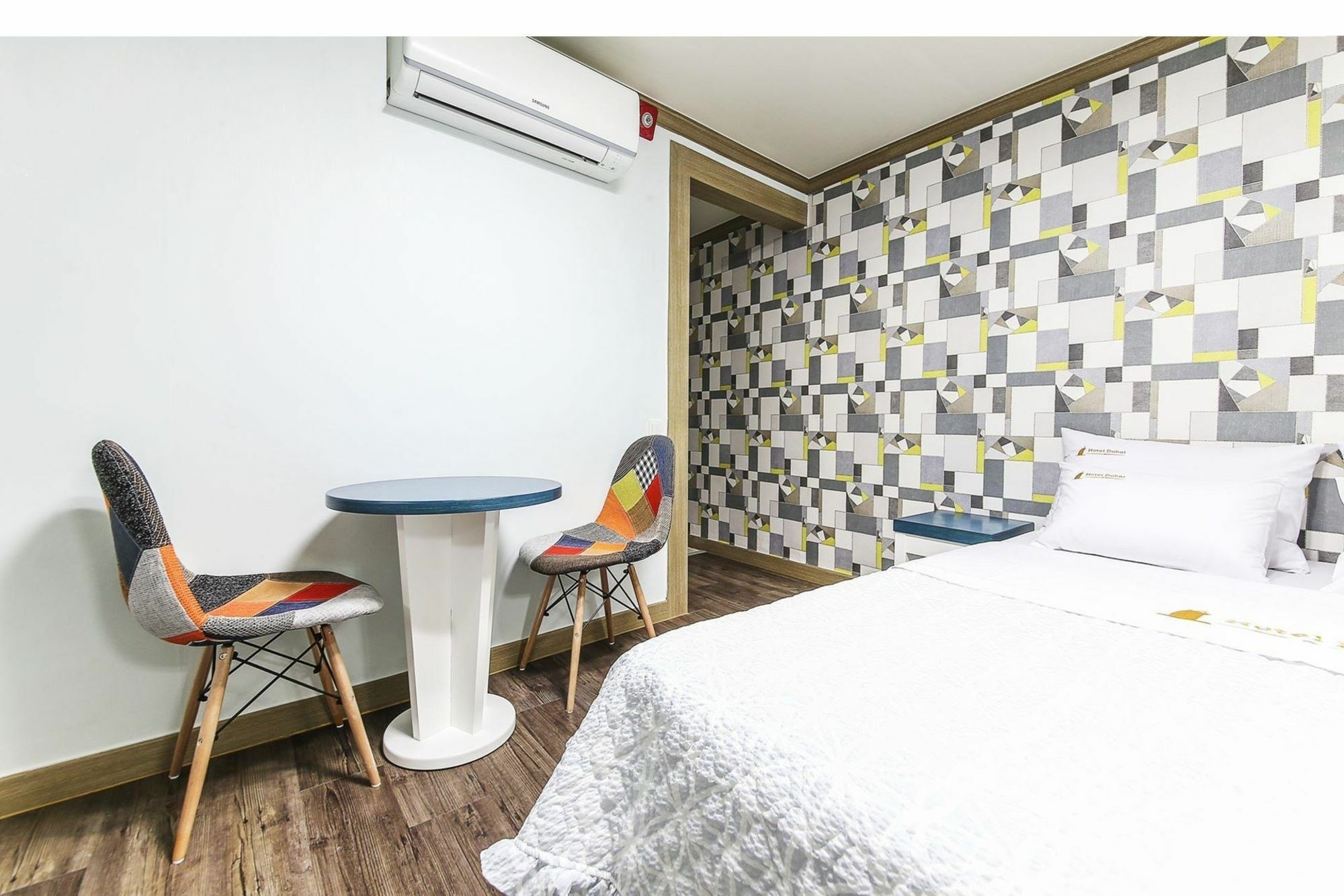 Dubai Motel Daejeon Buitenkant foto
