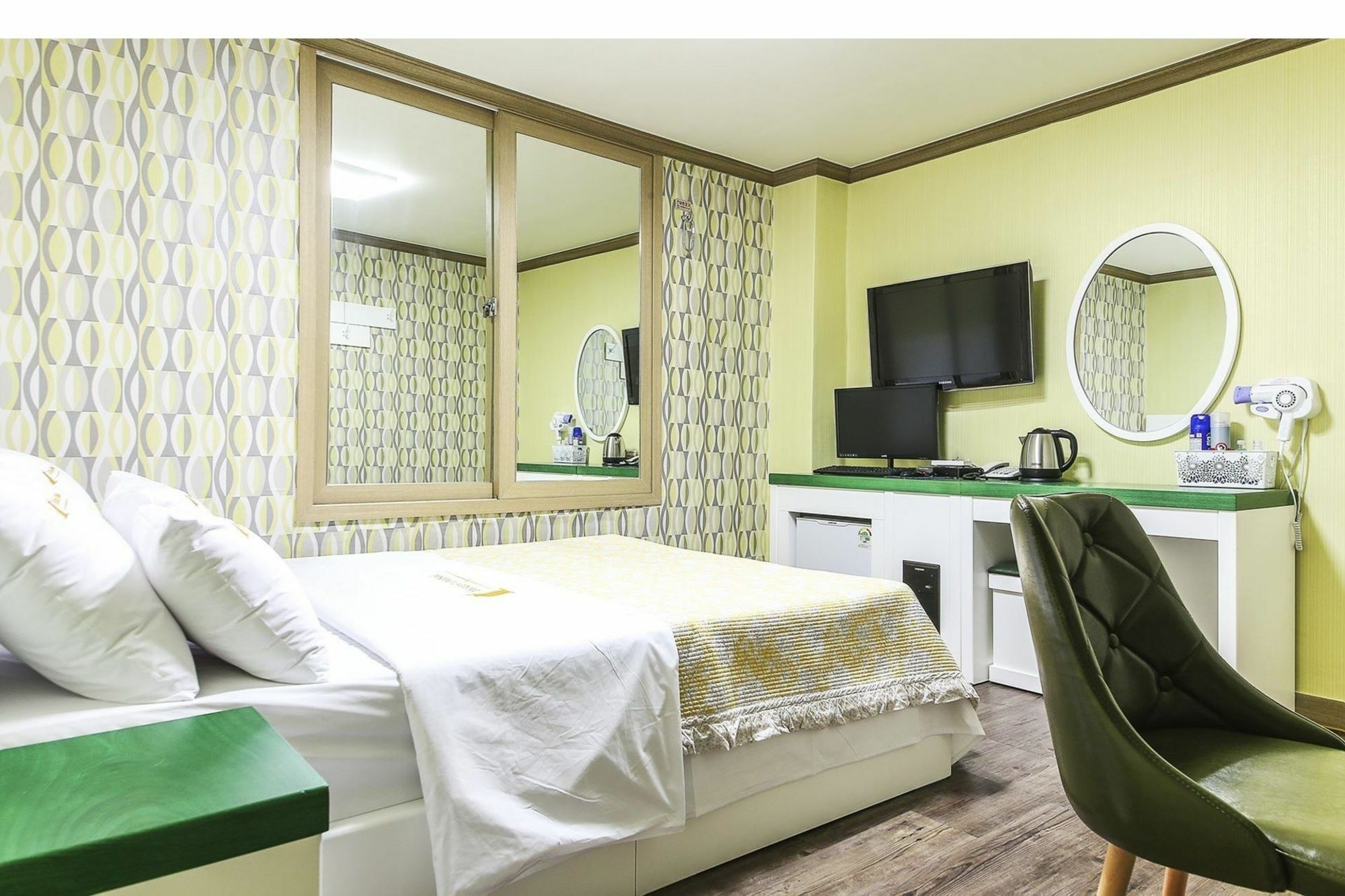Dubai Motel Daejeon Buitenkant foto