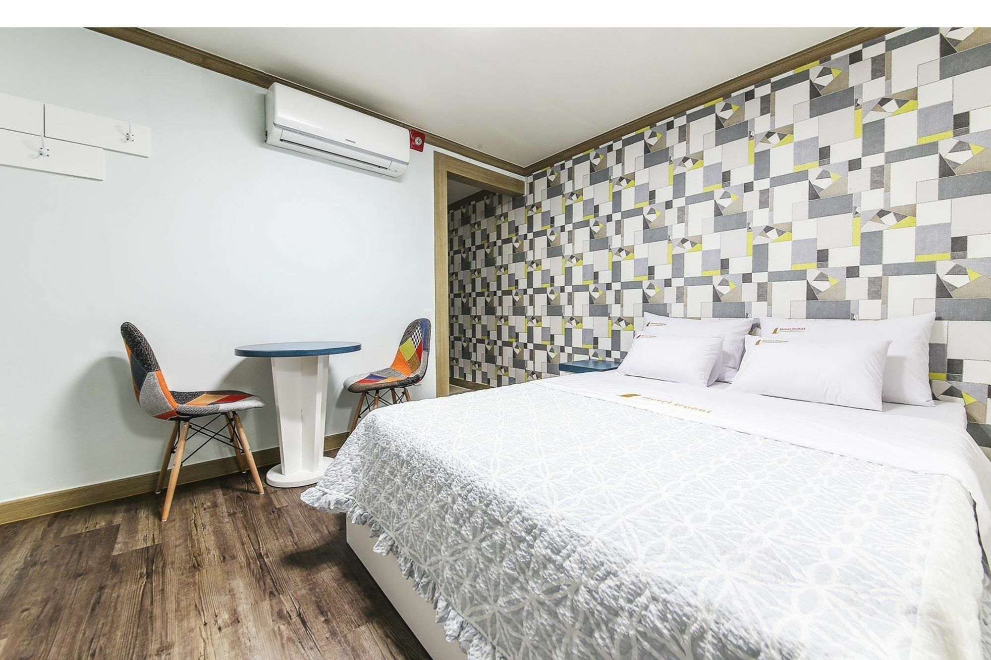 Dubai Motel Daejeon Buitenkant foto
